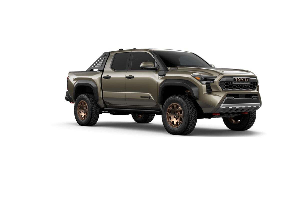 2025 Toyota Tacoma i-FORCE MAX Tacoma Trailhunter Roseville CA