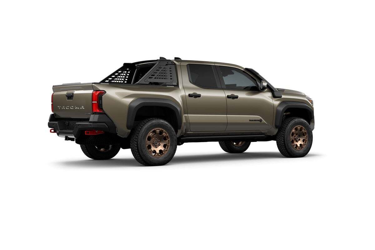 2025 Toyota Tacoma i-FORCE MAX Tacoma Trailhunter Roseville CA