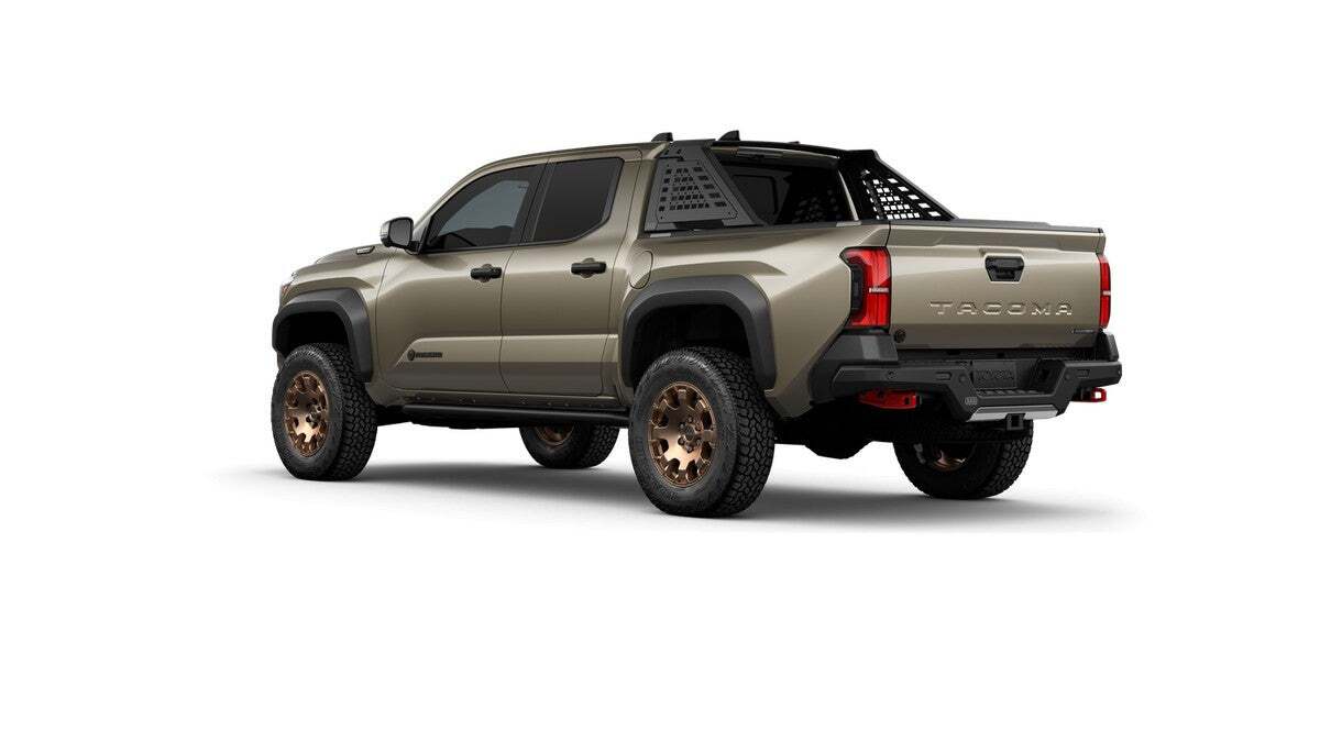 2025 Toyota Tacoma i-FORCE MAX Tacoma Trailhunter Roseville CA