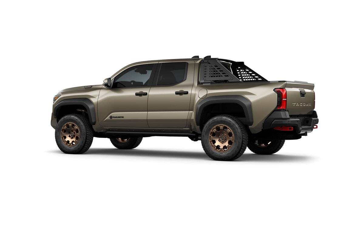 2025 Toyota Tacoma i-FORCE MAX Tacoma Trailhunter Roseville CA