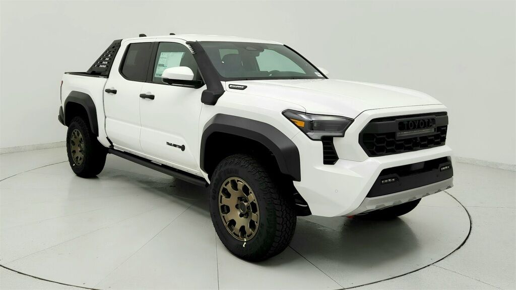 2025 Toyota Tacoma i-FORCE MAX Trailhunter