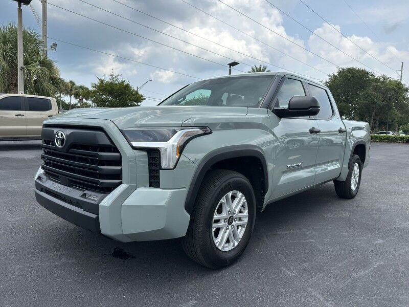 2025 Toyota Tundra 2WD SR5