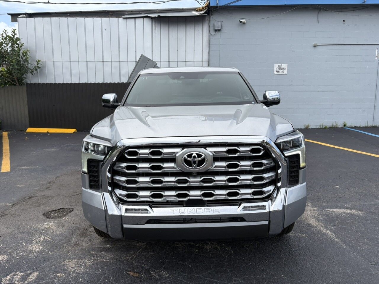 2025 Toyota Tundra 4WD 1794 Edition