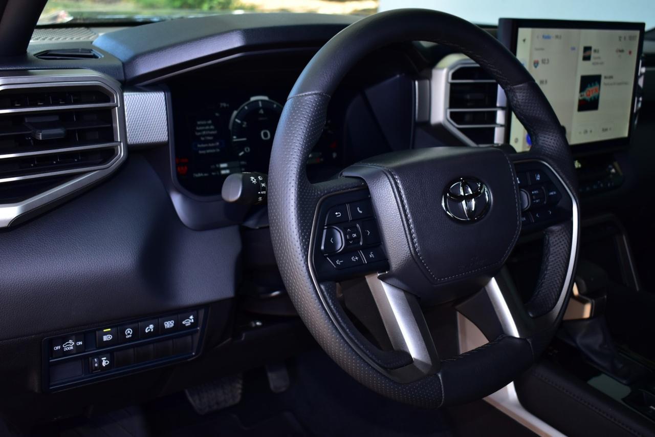 2025 Toyota Tundra 4WD Limited Tampa FL