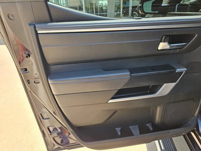 2025 Toyota Tundra 4WD Platinum Hybrid Hurst TX