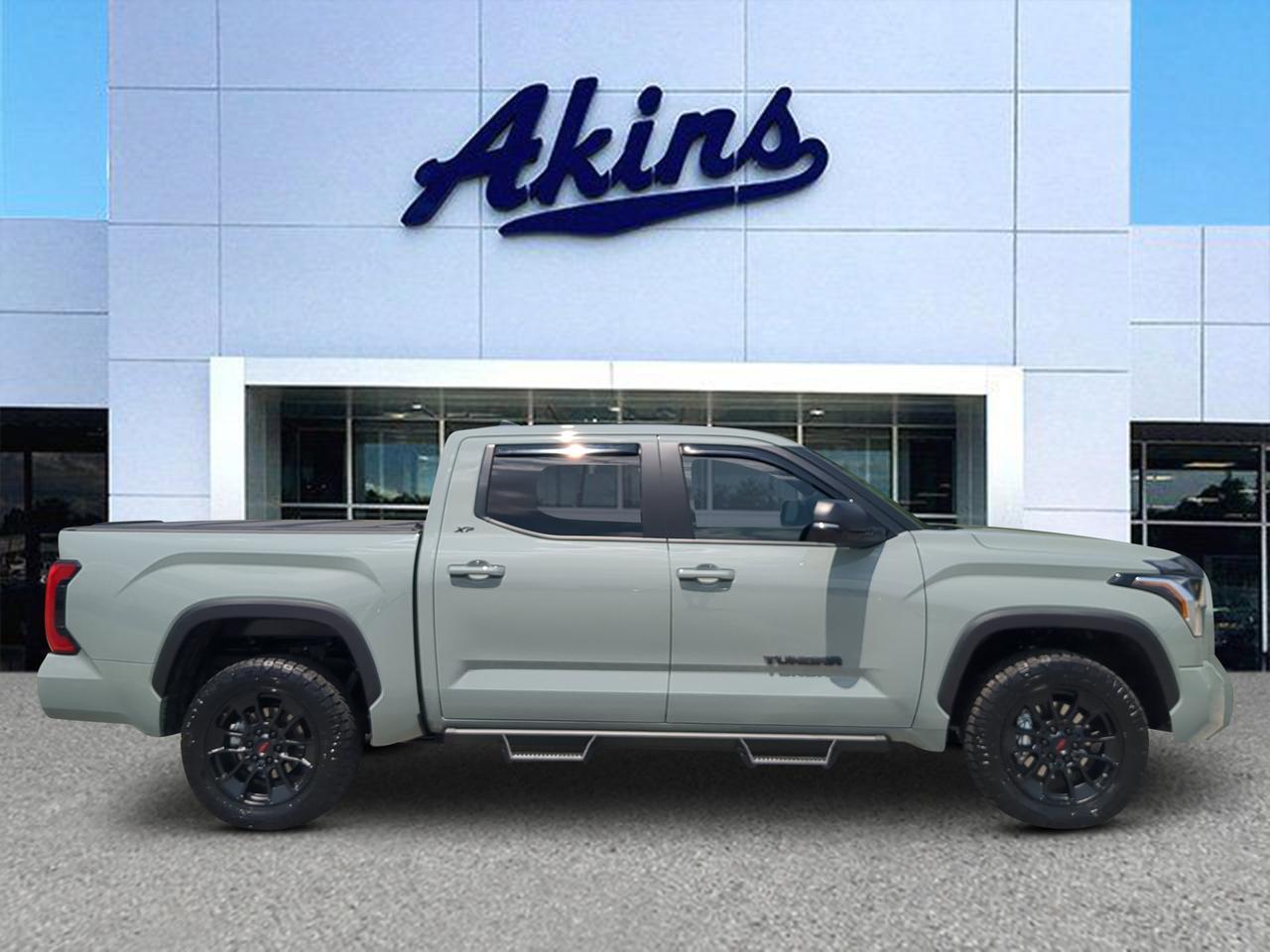2025 Toyota Tundra 4WD SR5