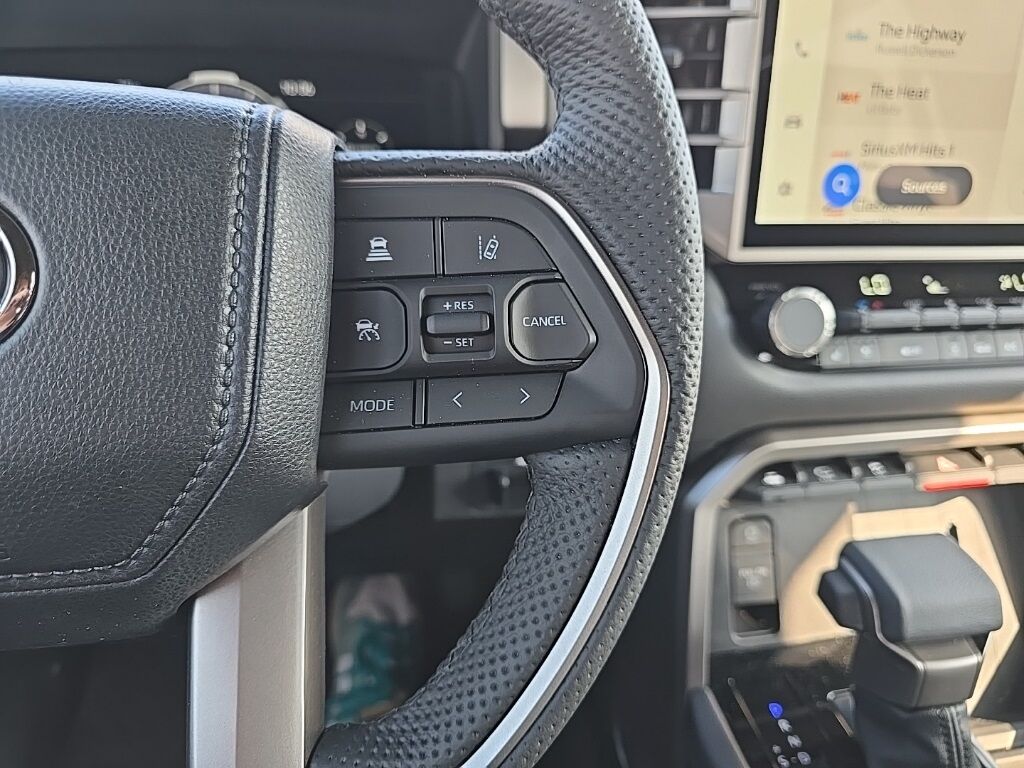 2025 Toyota Tundra 4x4 CrewMax Limited Fond du Lac WI
