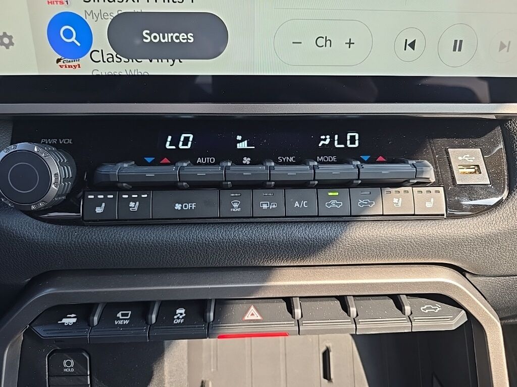 2025 Toyota Tundra 4x4 CrewMax Limited Fond du Lac WI