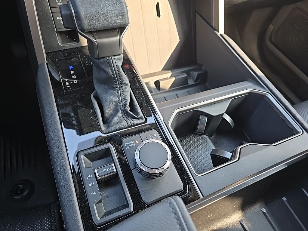 2025 Toyota Tundra 4x4 CrewMax Limited Fond du Lac WI