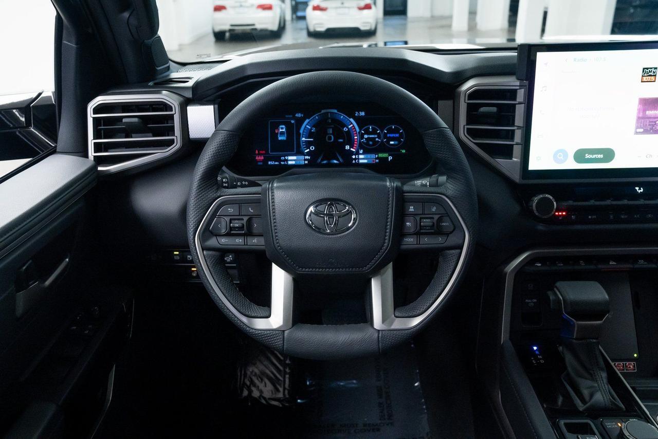 2025 Toyota Tundra Limited - Photo 11