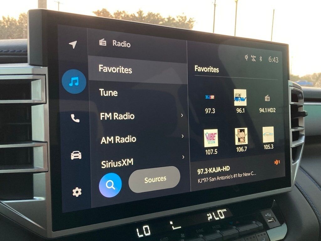 2025 Toyota Tundra Hybrid Platinum San Antonio TX