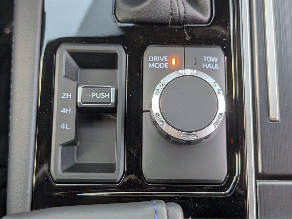 2025 Toyota Tundra Hybrid Platinum