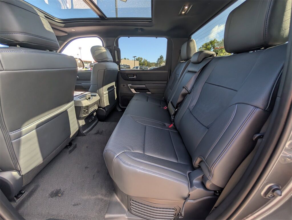 2025 Toyota Tundra Hybrid Platinum
