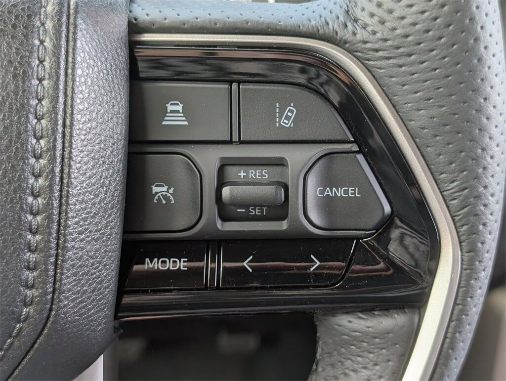 2025 Toyota Tundra Hybrid Platinum