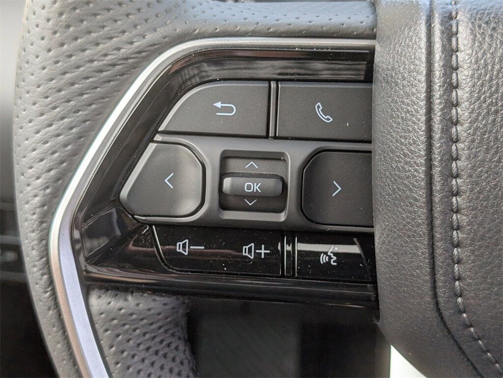 2025 Toyota Tundra Hybrid Platinum