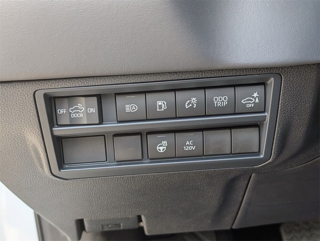 2025 Toyota Tundra Hybrid Platinum