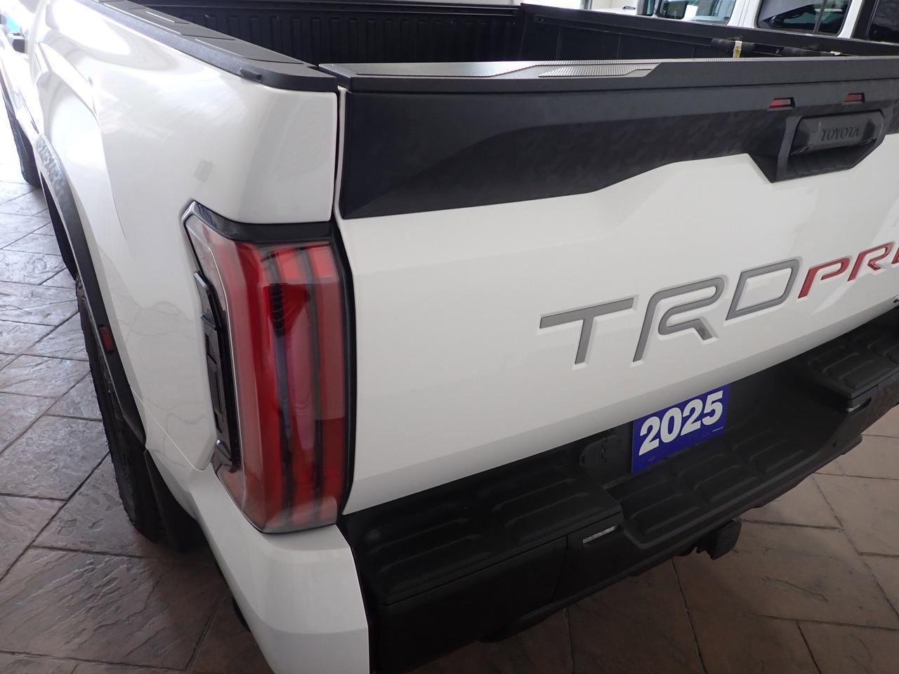 2025 Toyota Tundra LIMITED TRD PRO 4WD LEATHER NAVI PANO SUNROOF *HYBRID* Listowel ON