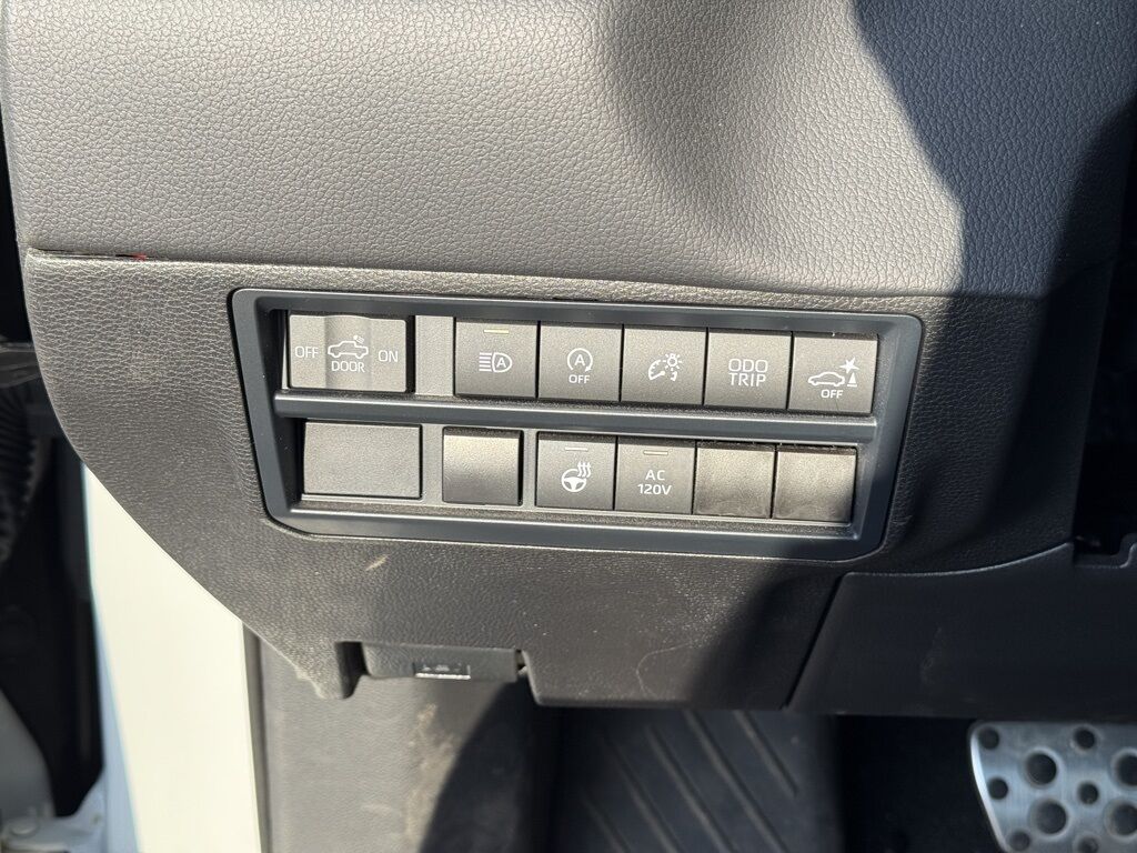 2025 Toyota Tundra Limited Crestwood KY