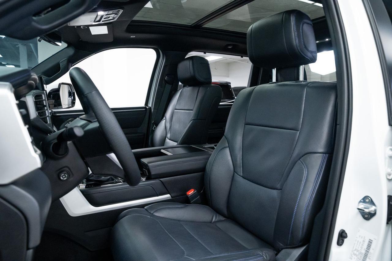 2025 Toyota Tundra Platinum Head-Up Display Power Running Boards Portland OR