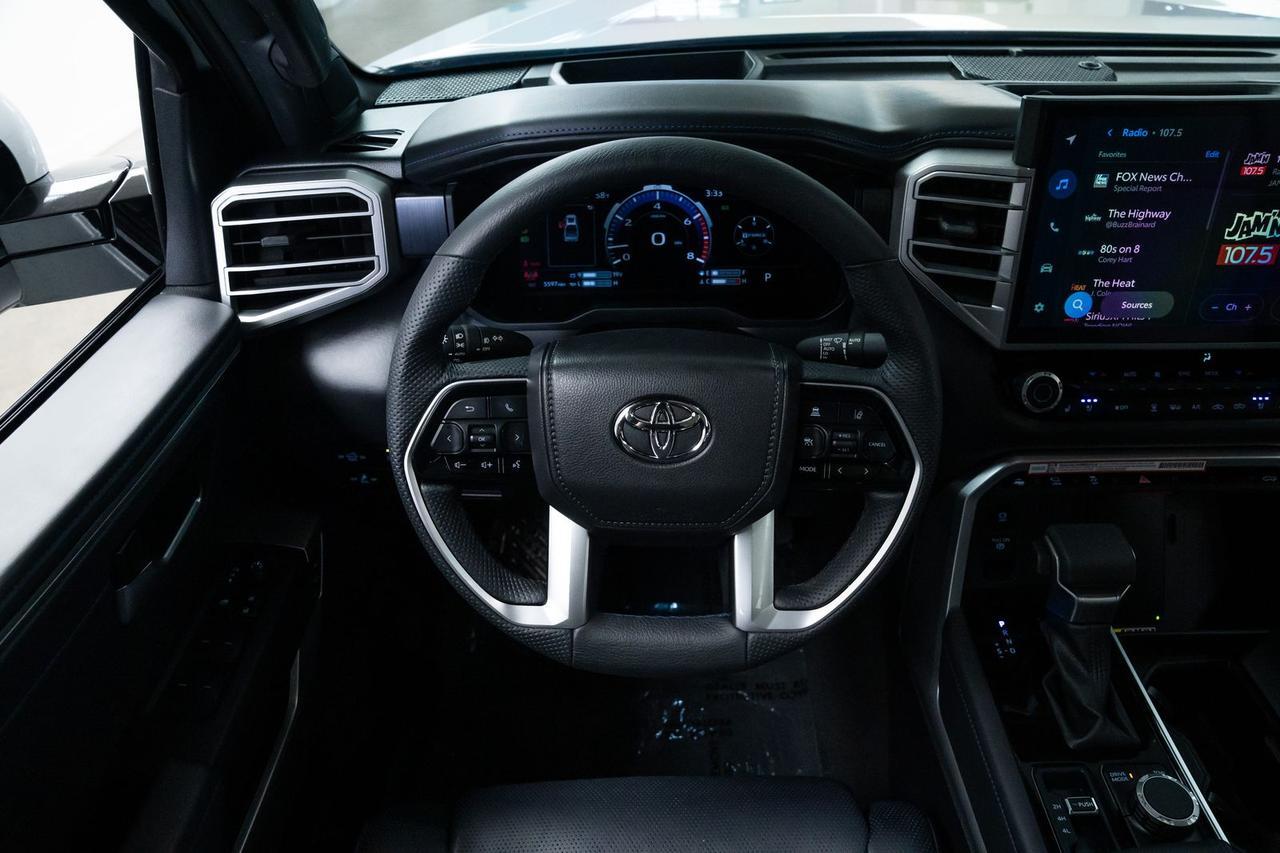 2025 Toyota Tundra Platinum Head-Up Display Power Running Boards Portland OR