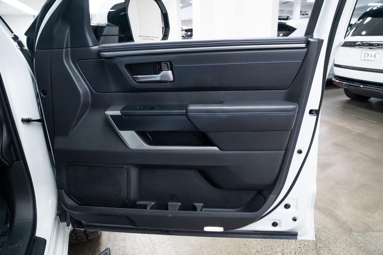 2025 Toyota Tundra Platinum Head-Up Display Power Running Boards Portland OR