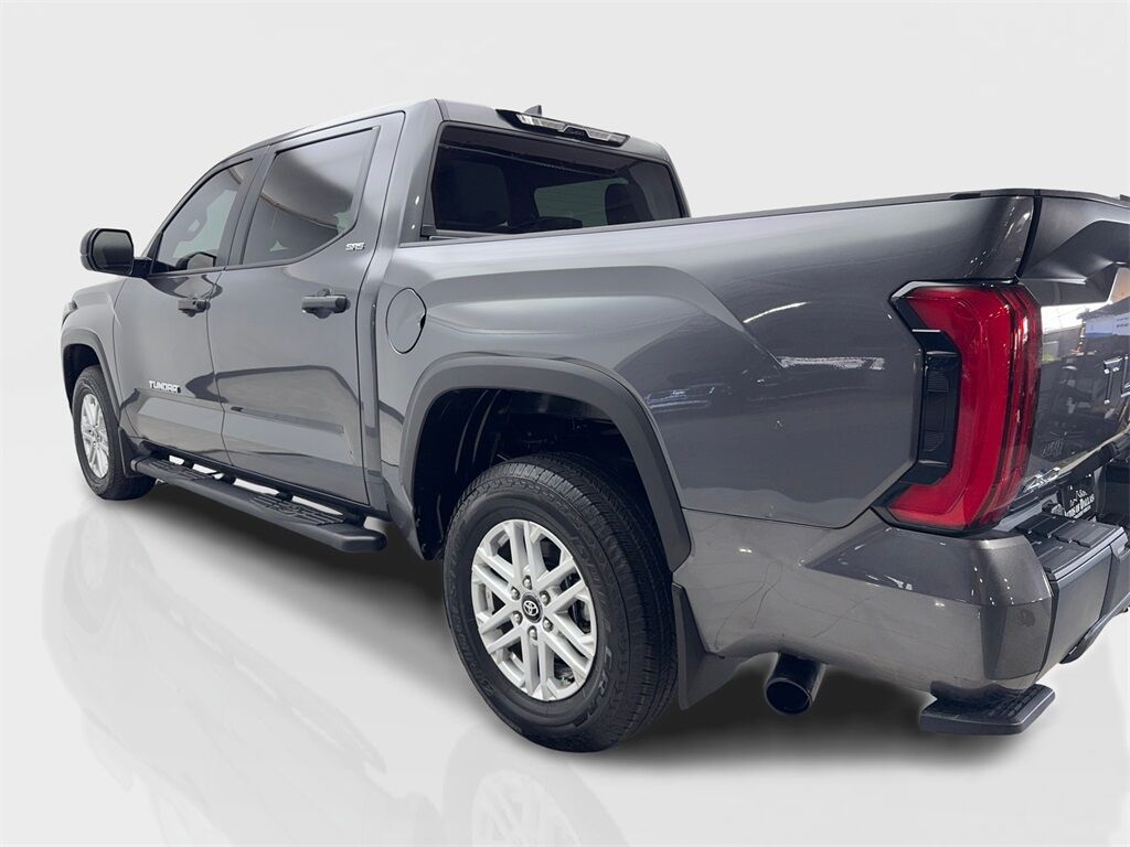 2025 Toyota Tundra SR5 photo 14