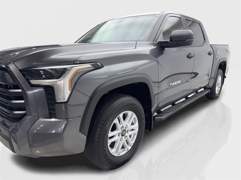 2025 Toyota Tundra SR5 photo 11