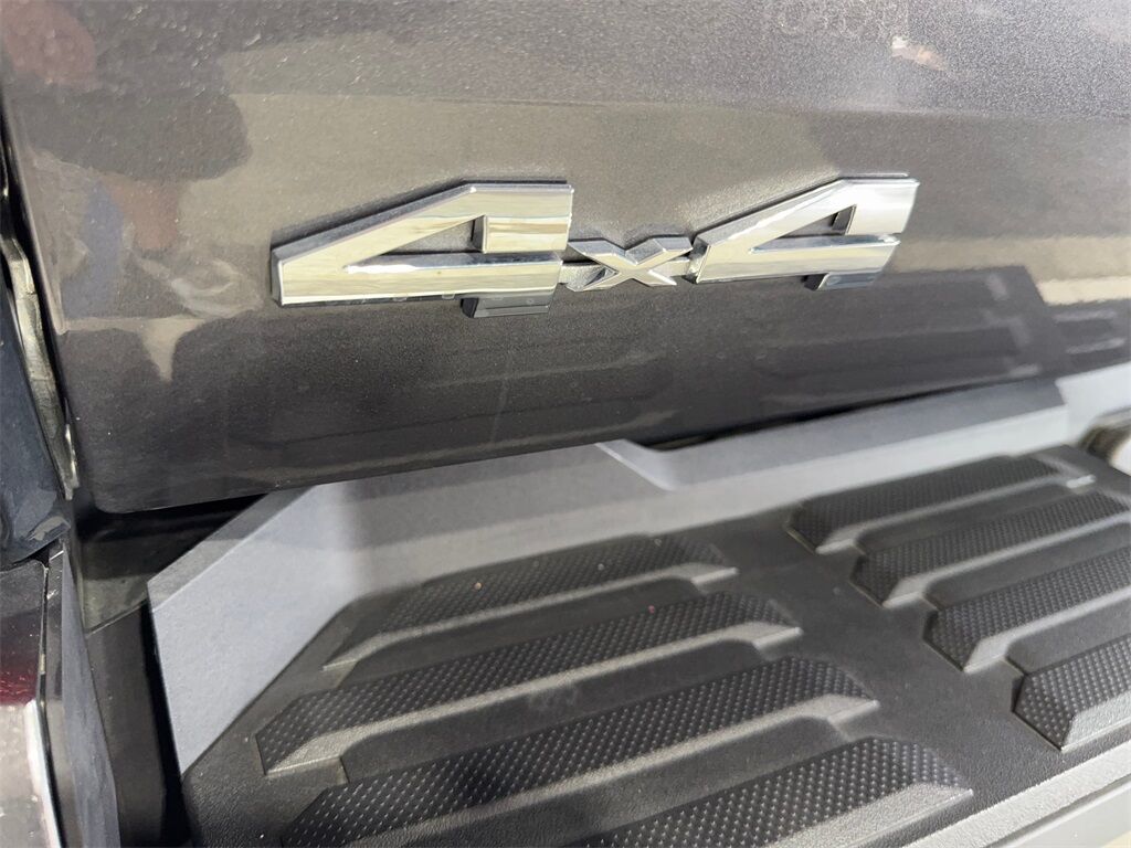 2025 Toyota Tundra SR5 photo 22