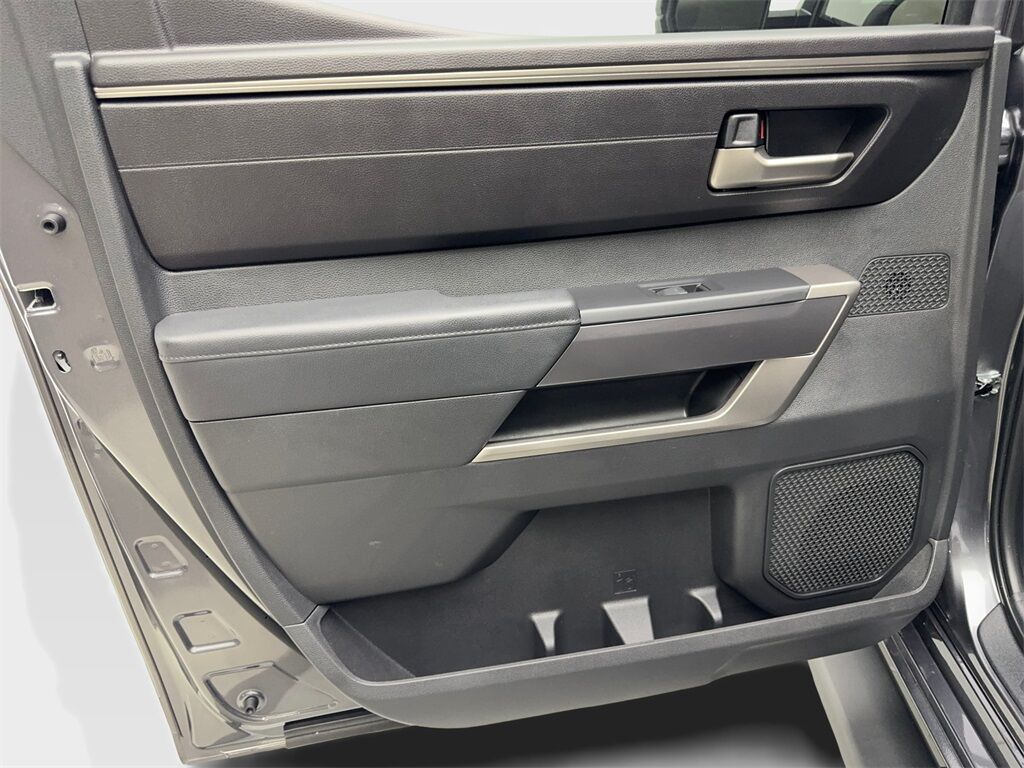 2025 Toyota Tundra SR5 photo 34
