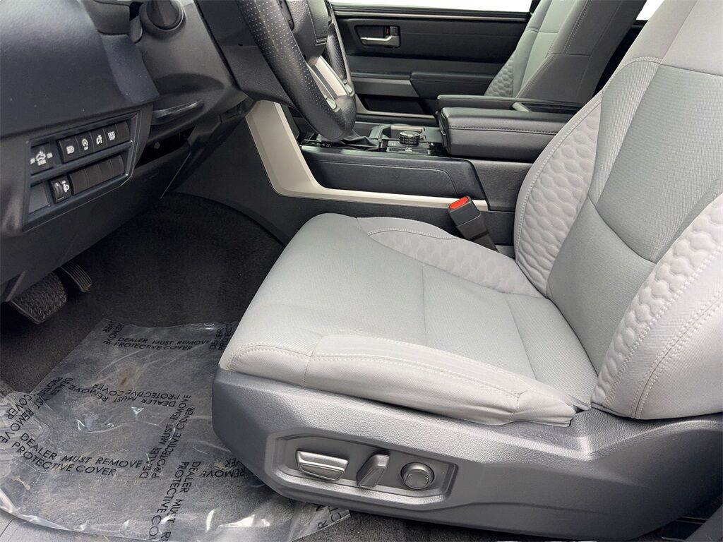 2025 Toyota Tundra SR5 photo 25