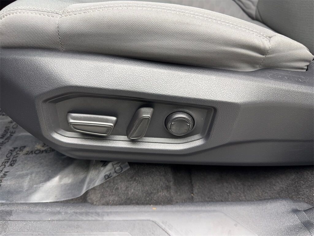 2025 Toyota Tundra SR5 photo 28