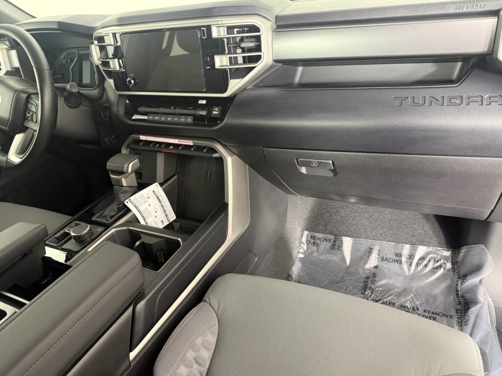 2025 Toyota Tundra SR5 CrewMax 4WD 3.4L V6 Maumee OH