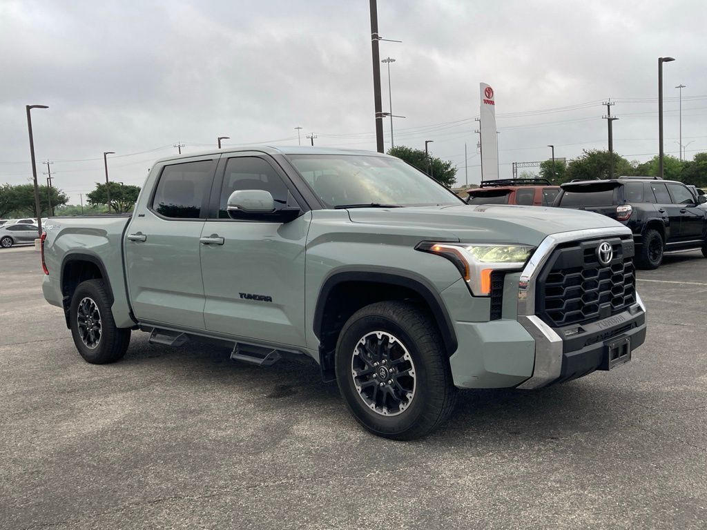 2025 Toyota Tundra SR5