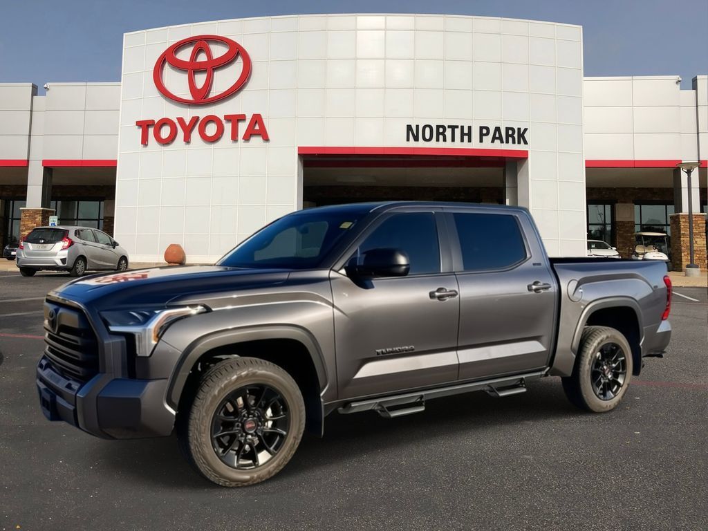 2025 Toyota Tundra SR5
