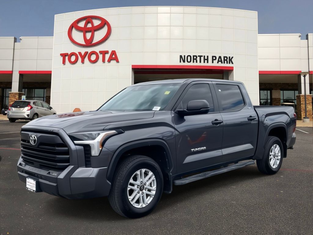 2025 Toyota Tundra SR5