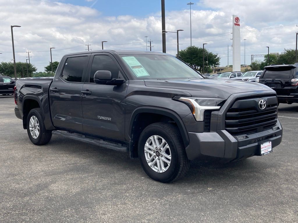 2025 Toyota Tundra SR5