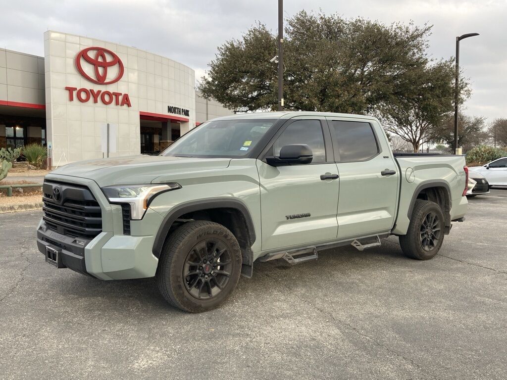 2025 Toyota Tundra SR5