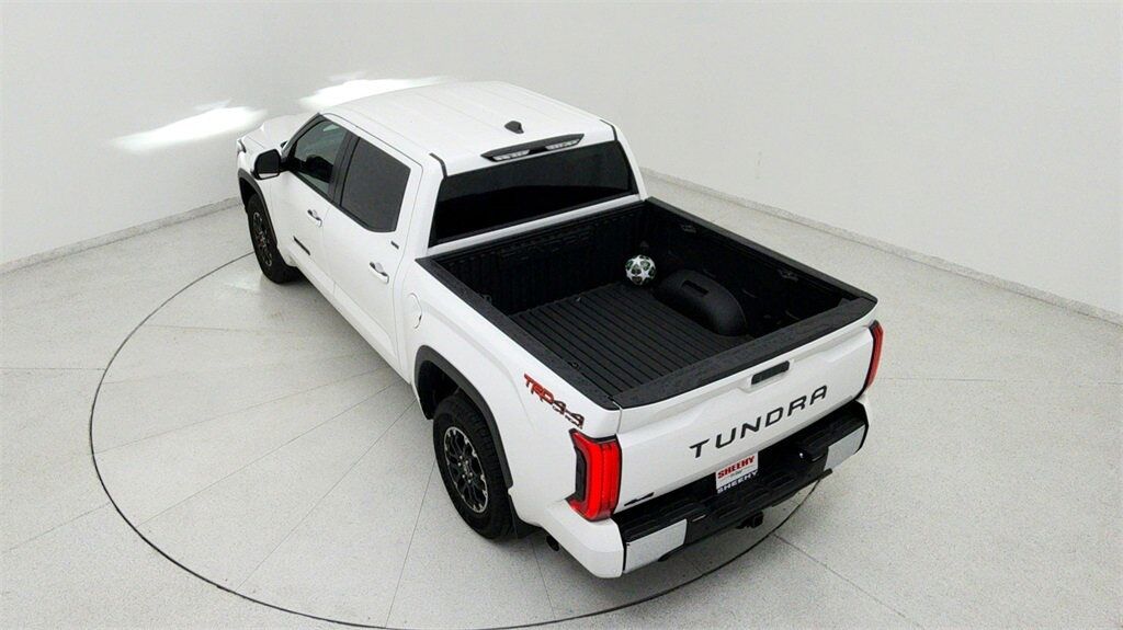 2025 Toyota Tundra SR5
