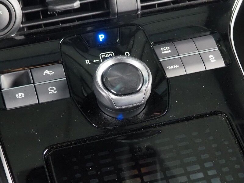 2025 Toyota bZ4X XLE *NAVIGATION, ADAPTIVE CRUISE, SAFETY ALERTS, BACKUP-CAMERA, COLOR TOUCHSCREEN, PANORAMA GLASS ROOF, HEATED SEATS/STEERING, POWER LIFTGATE, WIRELESS CHARGING, ANDROID & APPLE Round Rock TX