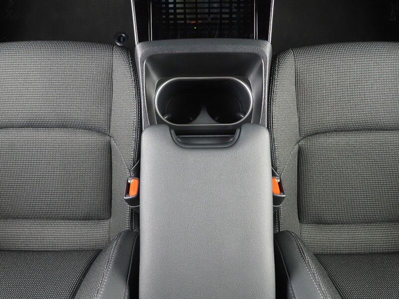 2025 Toyota bZ4X XLE *NAVIGATION, ADAPTIVE CRUISE, SAFETY ALERTS, BACKUP-CAMERA, COLOR TOUCHSCREEN, PANORAMA GLASS ROOF, HEATED SEATS/STEERING, POWER LIFTGATE, WIRELESS CHARGING, ANDROID & APPLE Round Rock TX