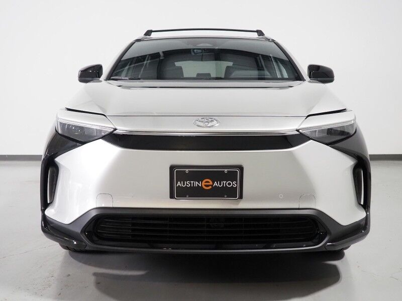 2025 Toyota bZ4X XLE *NAVIGATION, ADAPTIVE CRUISE, SAFETY ALERTS, BACKUP-CAMERA, COLOR TOUCHSCREEN, PANORAMA GLASS ROOF, HEATED SEATS/STEERING, POWER LIFTGATE, WIRELESS CHARGING, ANDROID & APPLE Round Rock TX