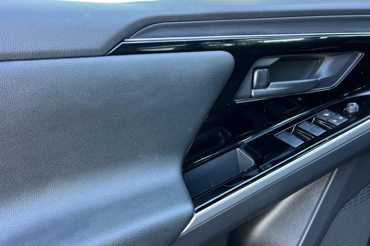 2025 Toyota bZ4X XLE Roseville CA