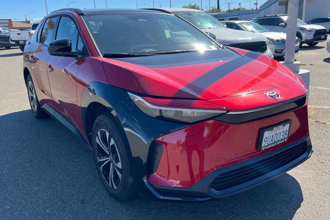 2025 Toyota bZ4X XLE