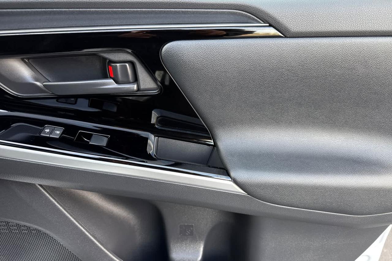 2025 Toyota bZ4X XLE Roseville CA