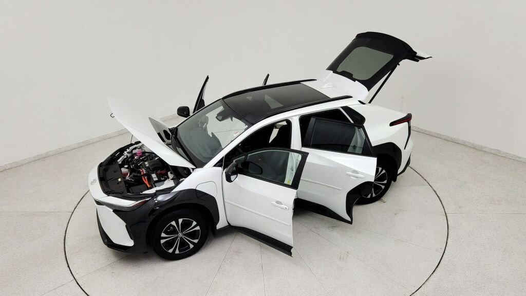 2025 Toyota bZ4X XLE Laurel MD