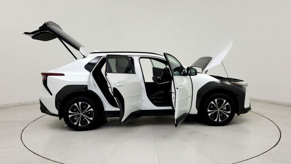 2025 Toyota bZ4X XLE Laurel MD