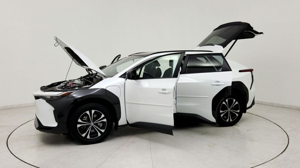 2025 Toyota bZ4X XLE Laurel MD
