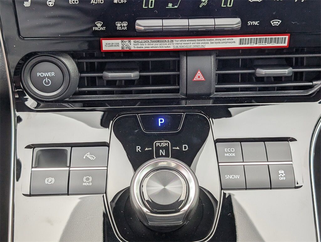 2025 Toyota bZ4X XLE