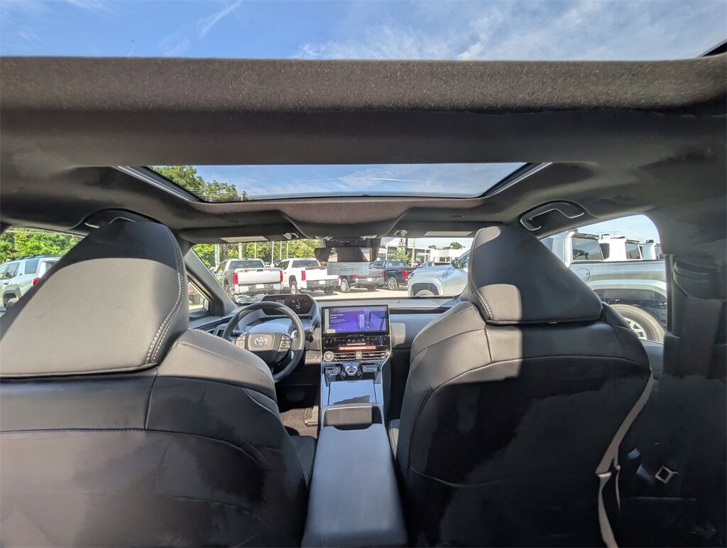 2025 Toyota bZ4X XLE