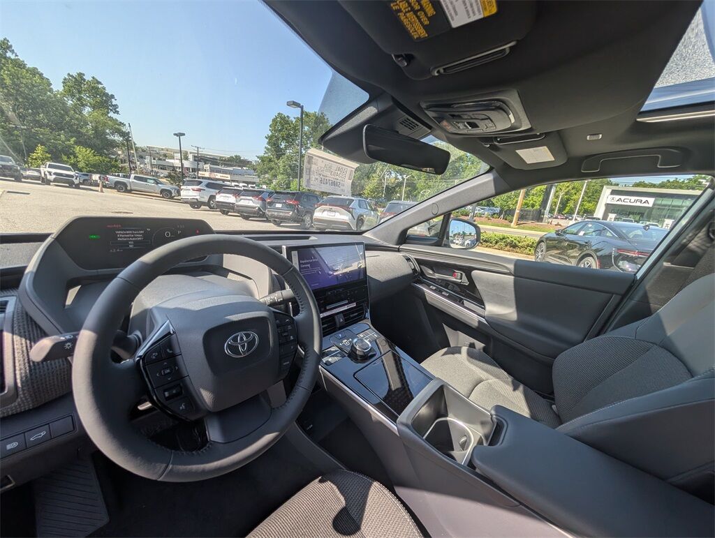 2025 Toyota bZ4X XLE